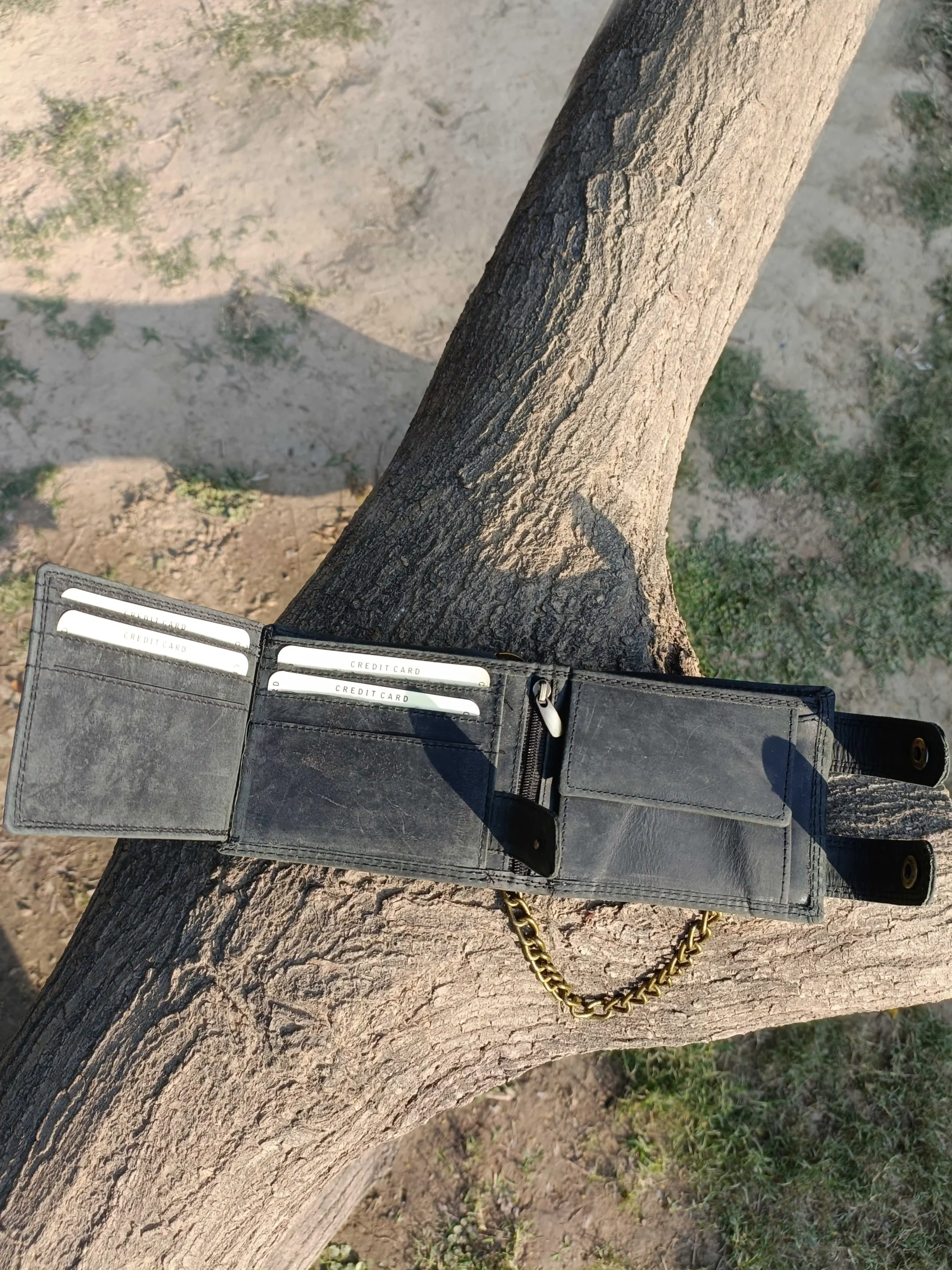 Bifold Men’s Vintage Leather Biker Wallet - Image 4